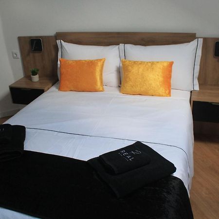 Real Guest House Costa da Caparica Extérieur photo
