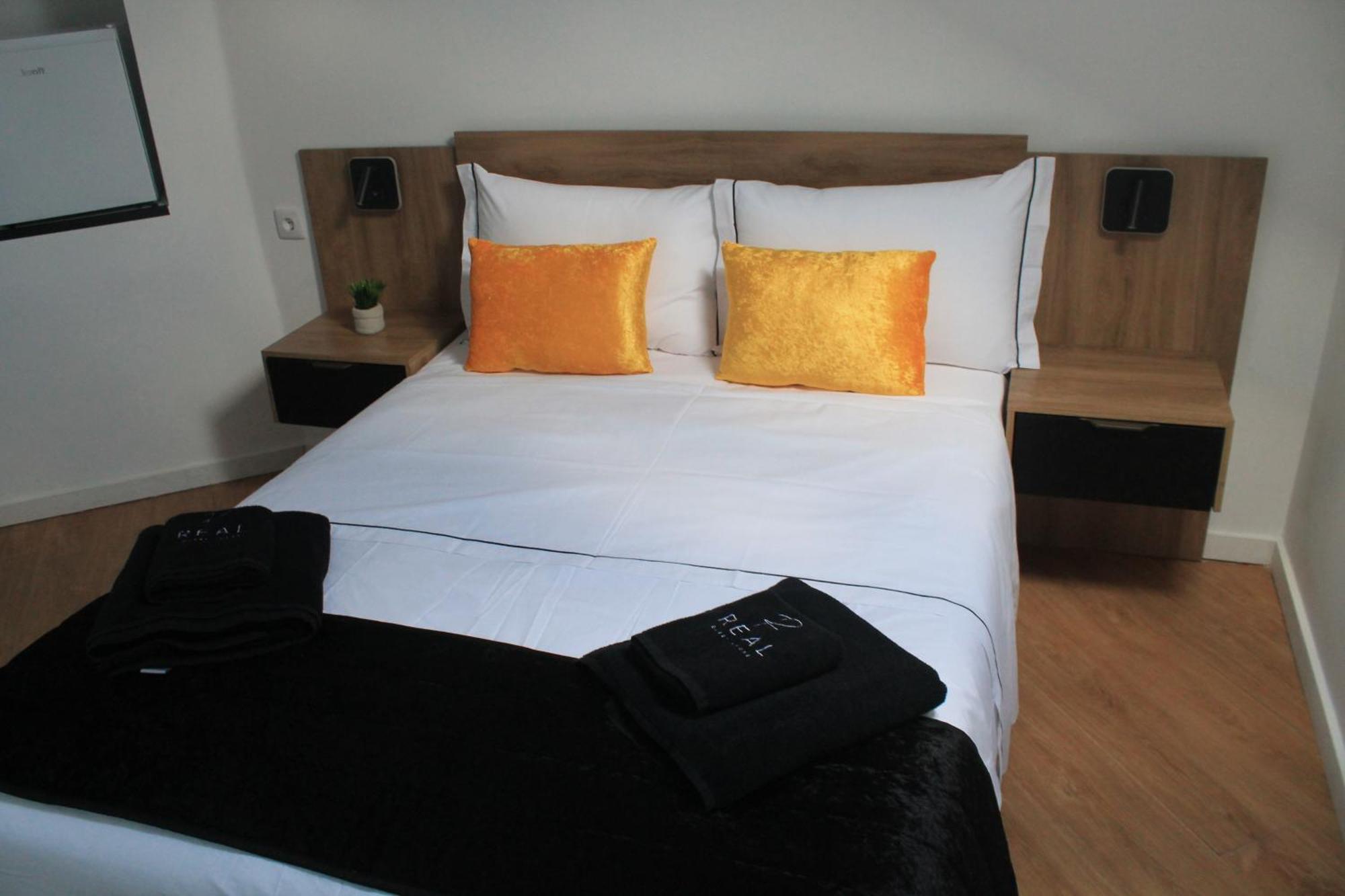 Real Guest House Costa da Caparica Extérieur photo
