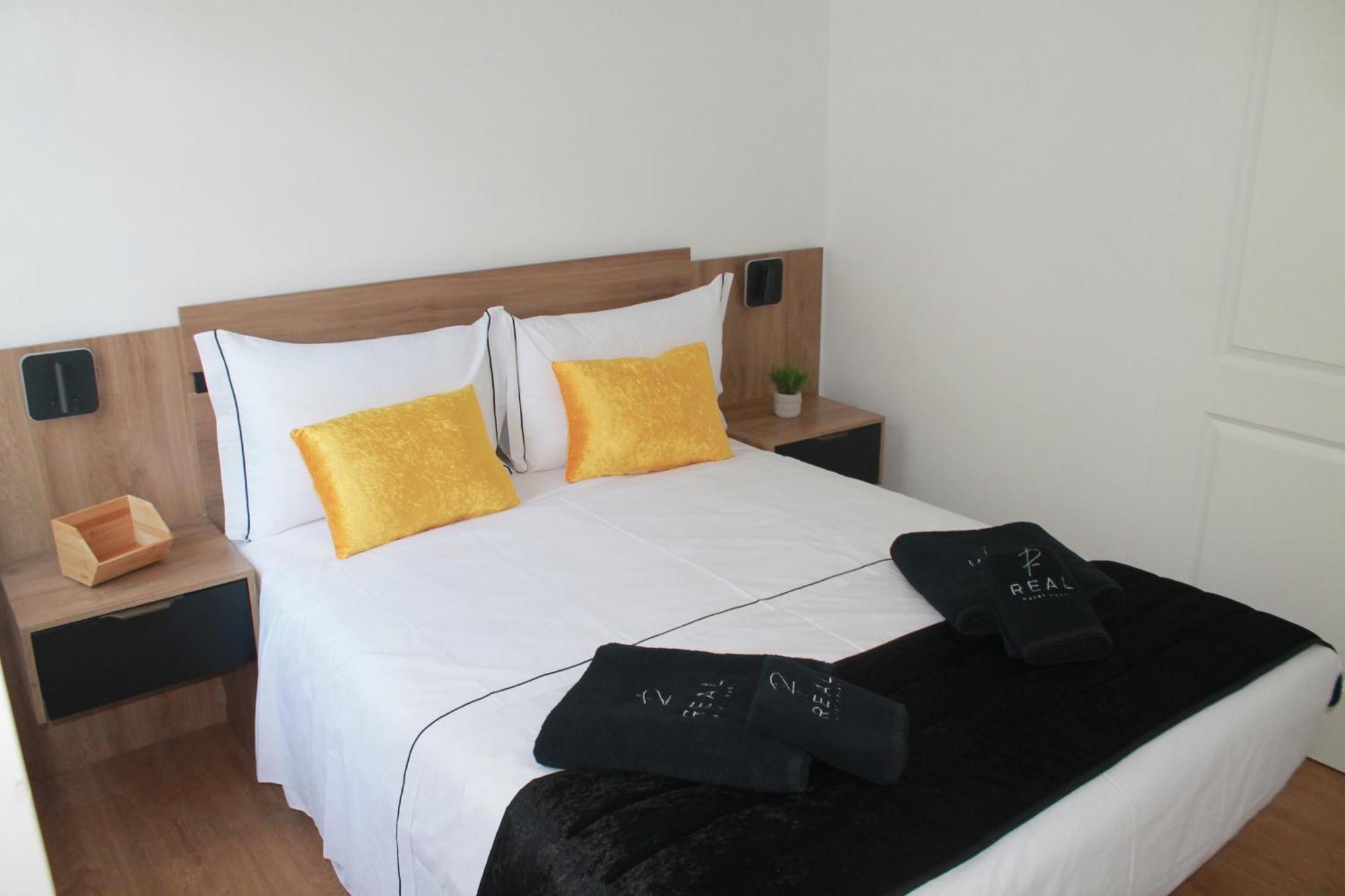 Real Guest House Costa da Caparica Extérieur photo