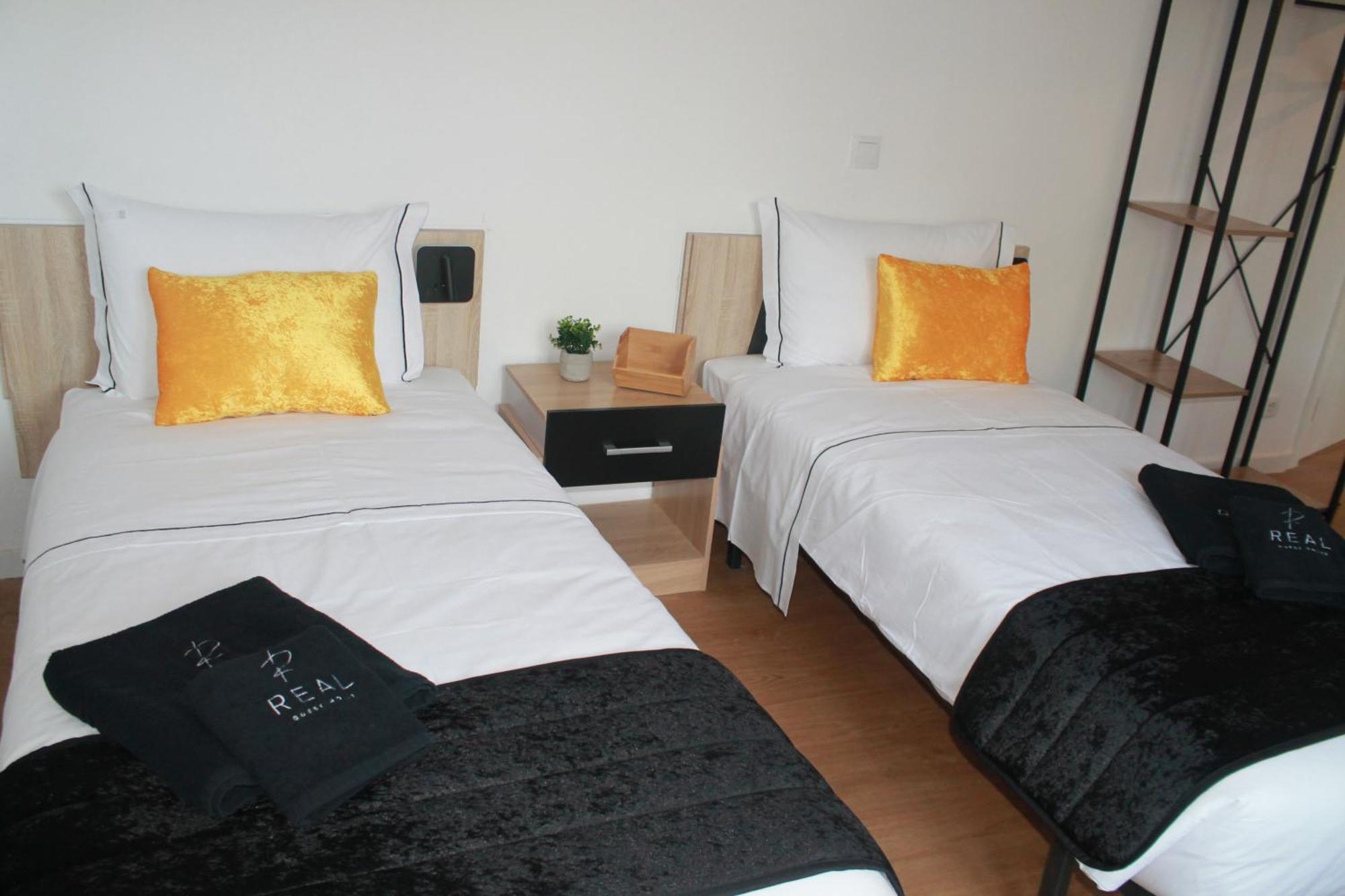 Real Guest House Costa da Caparica Extérieur photo